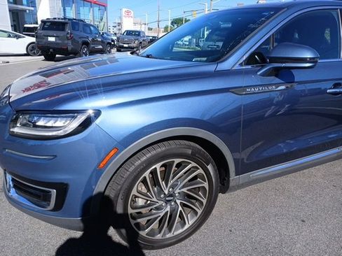 Used 2019 Lincoln Nautilus Reserve AWD/4WD image 2