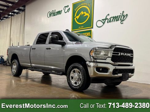 Used 2023 RAM 2500 Tradesman w/ Safety Group AWD/4WD image 1