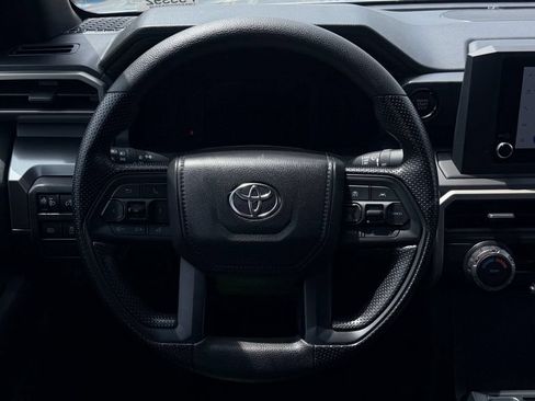 Used 2024 Toyota Tacoma SR5 AWD/4WD image 15
