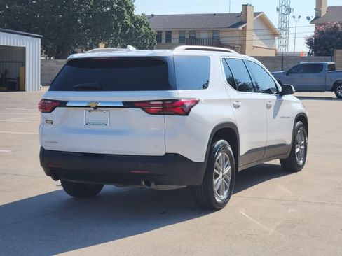 Used 2023 Chevrolet Traverse LT FWD image 14