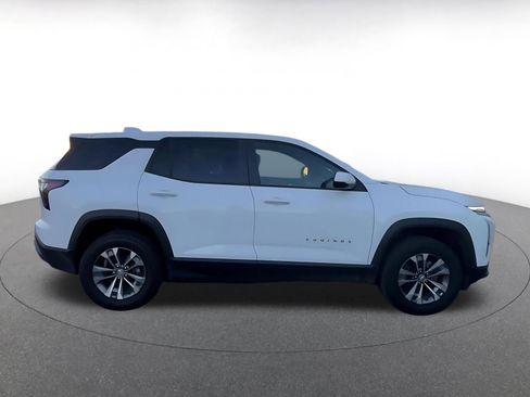 Used 2025 Chevrolet Equinox LT image 16