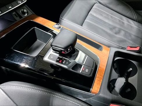 Certified 2023 Audi Q5 2.0T Premium w/ Convenience Package image 13