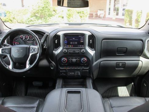 Used 2020 Chevrolet Silverado 1500 LT Trail Boss image 25