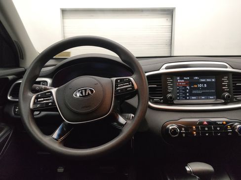 Used 2019 Kia Sorento AWD image 22