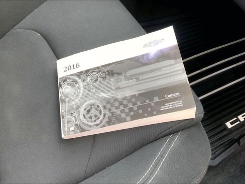 Used 2016 Chevrolet Camaro LT w/ Technology Package image 13