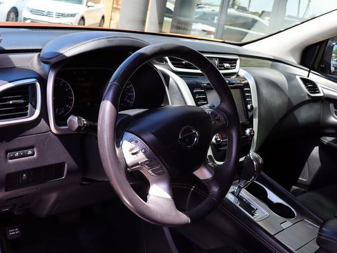 Used 2017 Nissan Murano SV FWD image 38