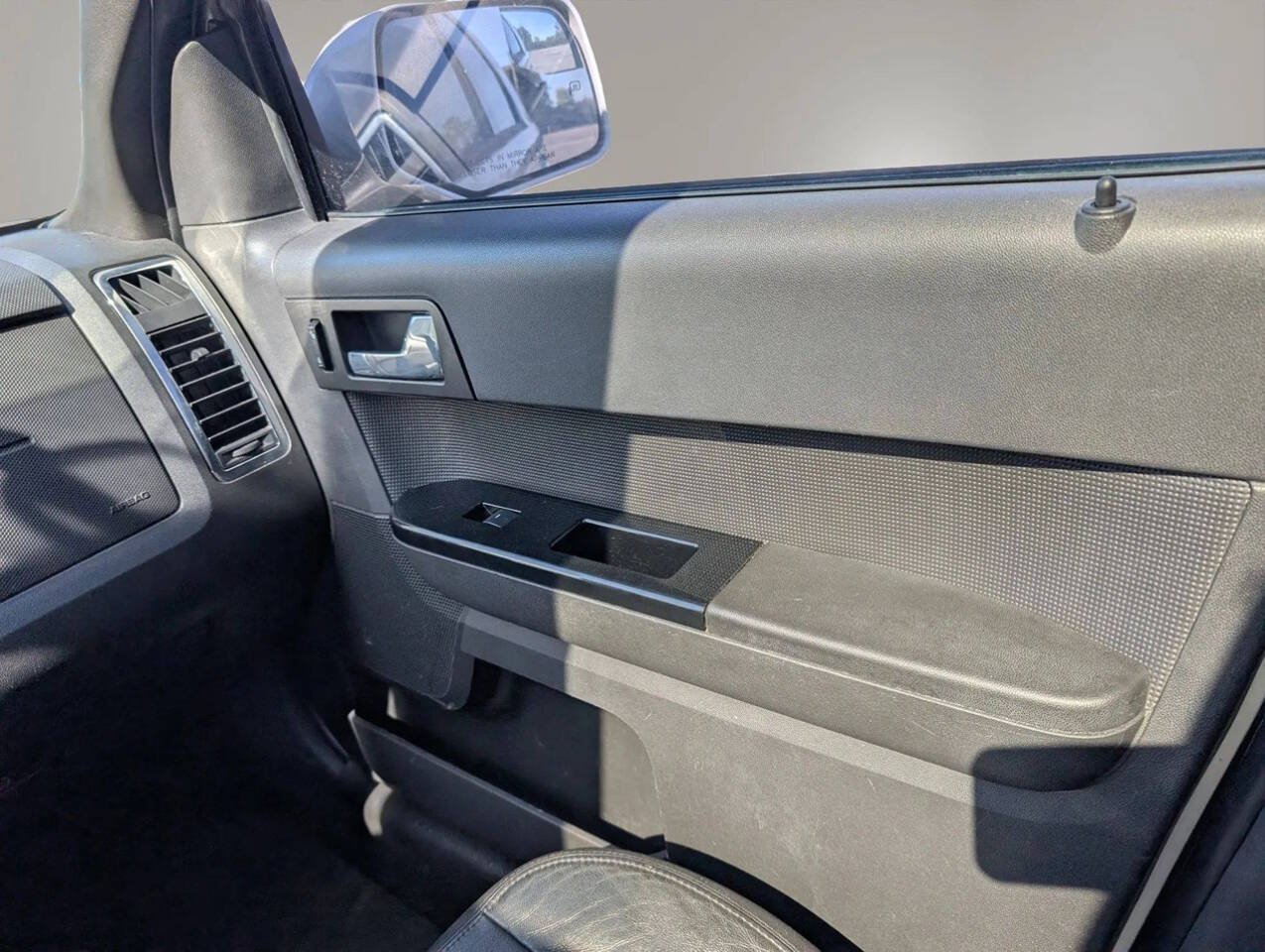 Used 2012 Ford Escape Limited FWD image 27