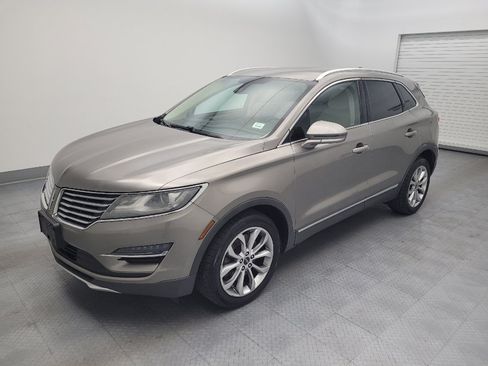 Used 2016 Lincoln MKC Select w/ Lincoln MKC Climate Package AWD/4WD image 2