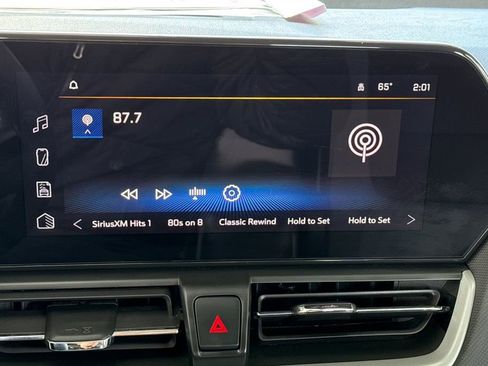Used 2025 Chevrolet TrailBlazer LS FWD image 27