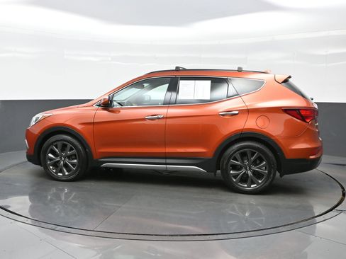 Used 2018 Hyundai Santa Fe Sport image 3