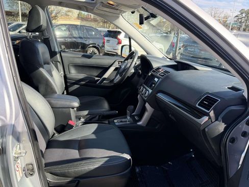 Used 2017 Subaru Forester 2.5i Limited image 11