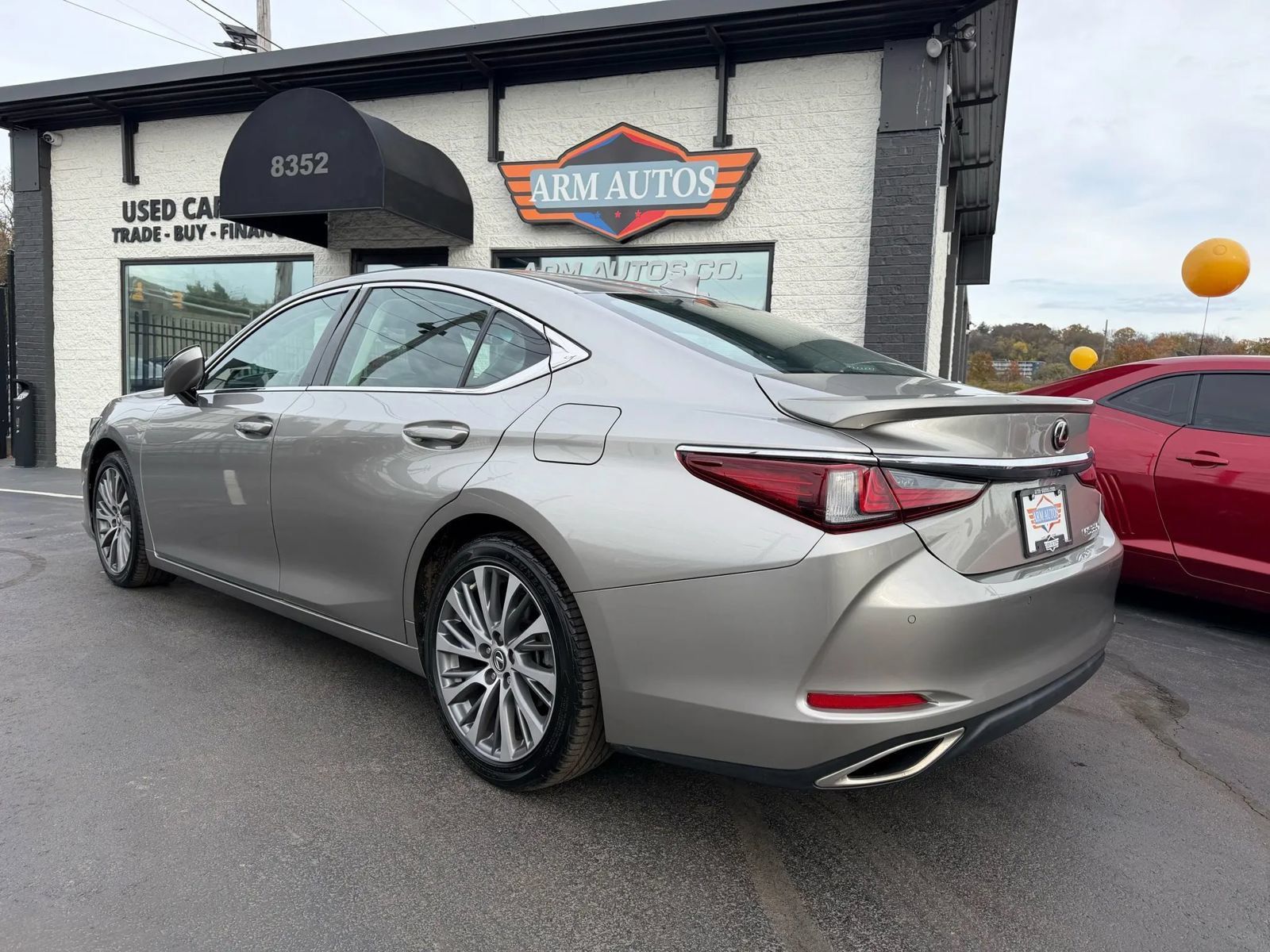 Used 2020 Lexus ES 350 w/ Premium Package FWD image 5
