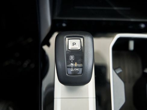 Used 2025 Mitsubishi Outlander SEL image 46