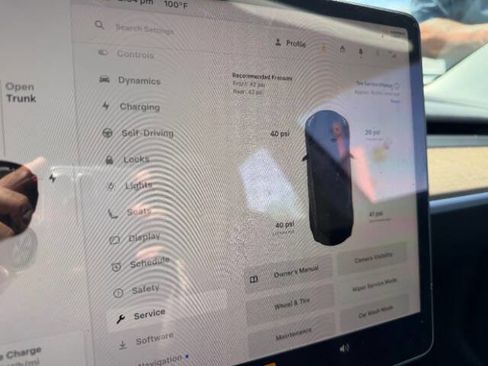 Used 2023 Tesla Model 3 Standard Range RWD image 13