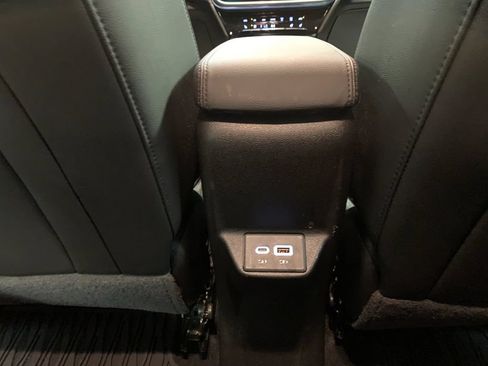 Used 2023 Chevrolet Bolt LT w/ Infotainment Package FWD image 15