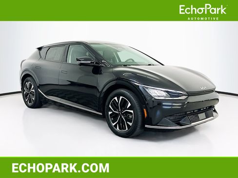 Used 2024 Kia EV6 Wind w/ Wind Technology Package AWD/4WD image 1