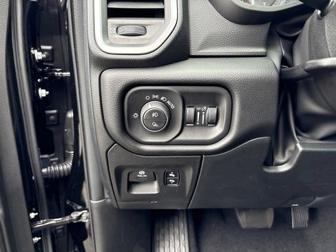 New 2026 RAM 1500 Big Horn AWD/4WD image 15