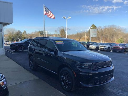 Certified 2024 Dodge Durango SXT w/ SXT Blacktop Group image 3