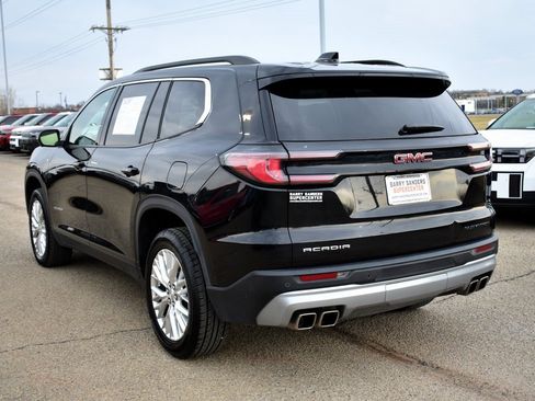 Used 2024 GMC Acadia Elevation image 4