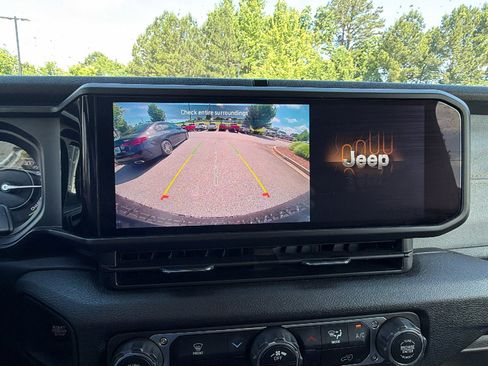 Used 2025 Jeep Wrangler Unlimited Sport S 4xe AWD/4WD image 33