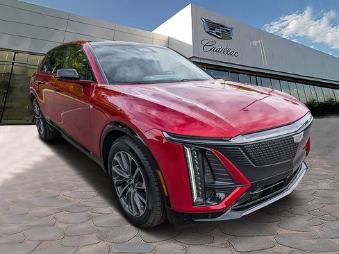 New 2026 Cadillac Lyriq Sport image 7