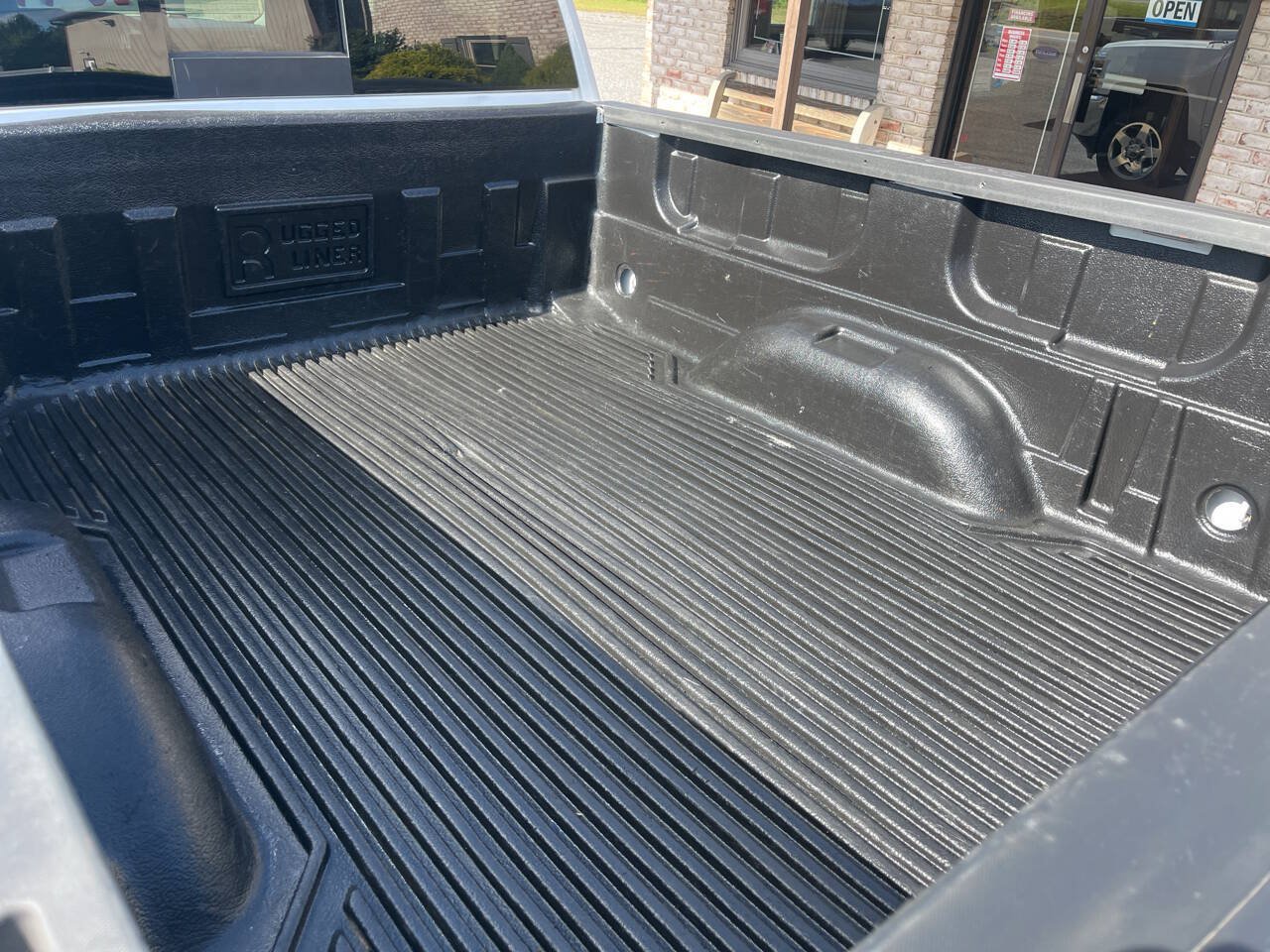 Used 2015 Chevrolet Silverado 2500 LTZ w/ LTZ Plus Package AWD/4WD image 10
