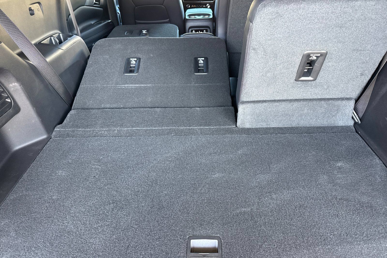 Used 2026 Chevrolet Traverse High Country w/ LPO, Floor Liner Package AWD/4WD image 23