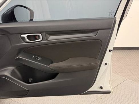 Used 2023 Honda Civic Sport image 22