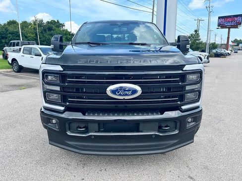 New 2026 Ford F250 Platinum w/ FX4 Off-Road Package AWD/4WD image 2