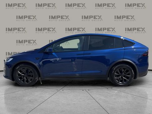 Used 2022 Tesla Model X image 2