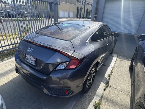 Used 2017 Honda Civic LX-P image 4