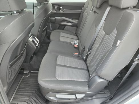 New 2026 Kia Sorento LX image 18