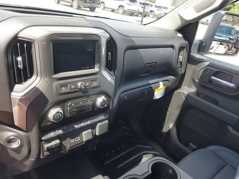 New 2026 GMC Sierra 2500 Pro w/ 1SA Pro Safety Plus Package AWD/4WD image 28
