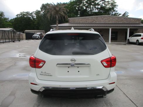 Used 2019 Nissan Pathfinder SL image 26