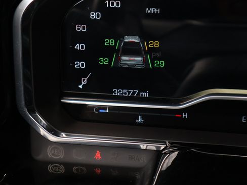 Used 2022 GMC Sierra 1500 Elevation w/ Elevation Premium Package image 4