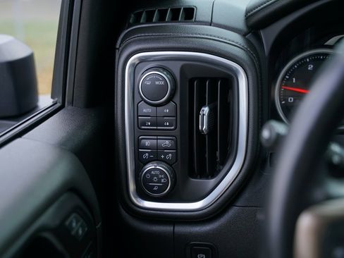 Used 2022 Chevrolet Silverado 3500 High Country w/ Z71 Off-Road Package image 16