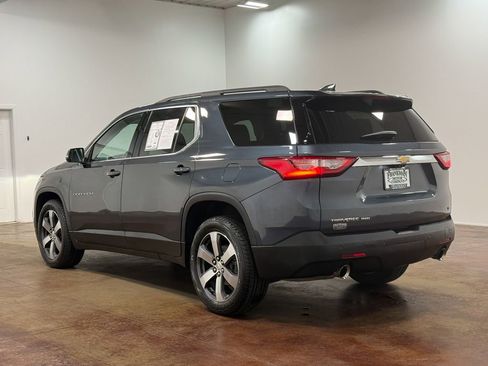 Used 2021 Chevrolet Traverse LT w/ LT Premium Package AWD/4WD image 26