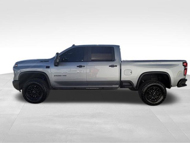 Used 2026 Chevrolet Silverado 2500 ZR2 w/ LPO, Dark Essentials Package AWD/4WD image 12