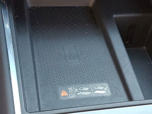 Used 2025 GMC Acadia Elevation image 28