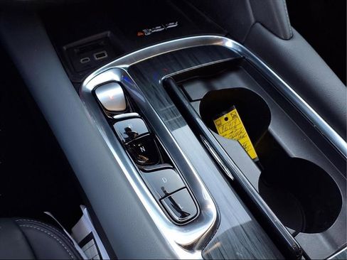 Used 2023 Buick Enclave Essence w/ Experience Buick Package image 11