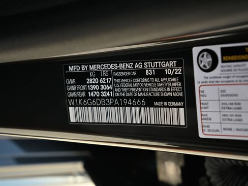 Used 2023 Mercedes-Benz S 500 4MATIC w/ AMG Line image 34