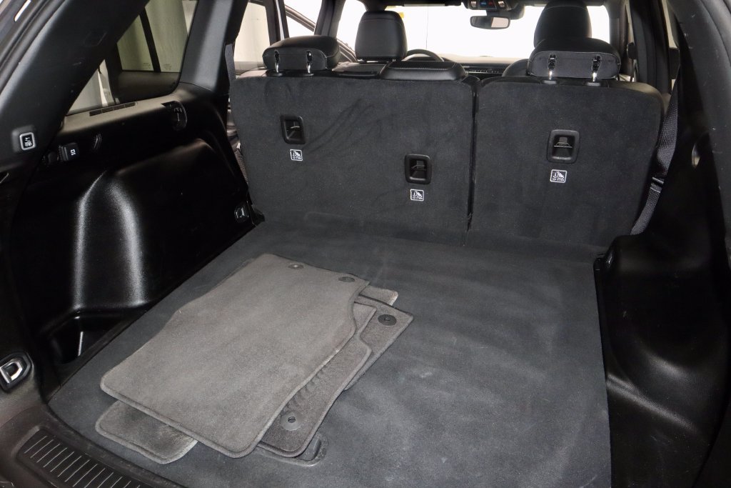 Used 2024 Jeep Grand Cherokee Altitude AWD/4WD image 13