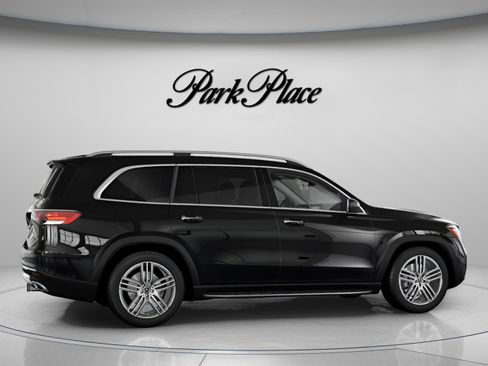 New 2026 Mercedes-Benz GLS 450 4MATIC image 24