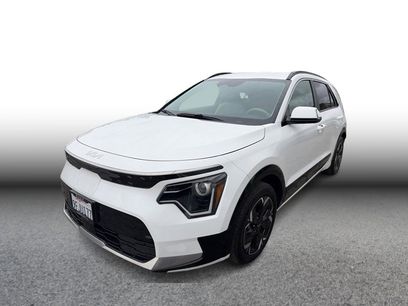Certified 2023 Kia Niro Wind