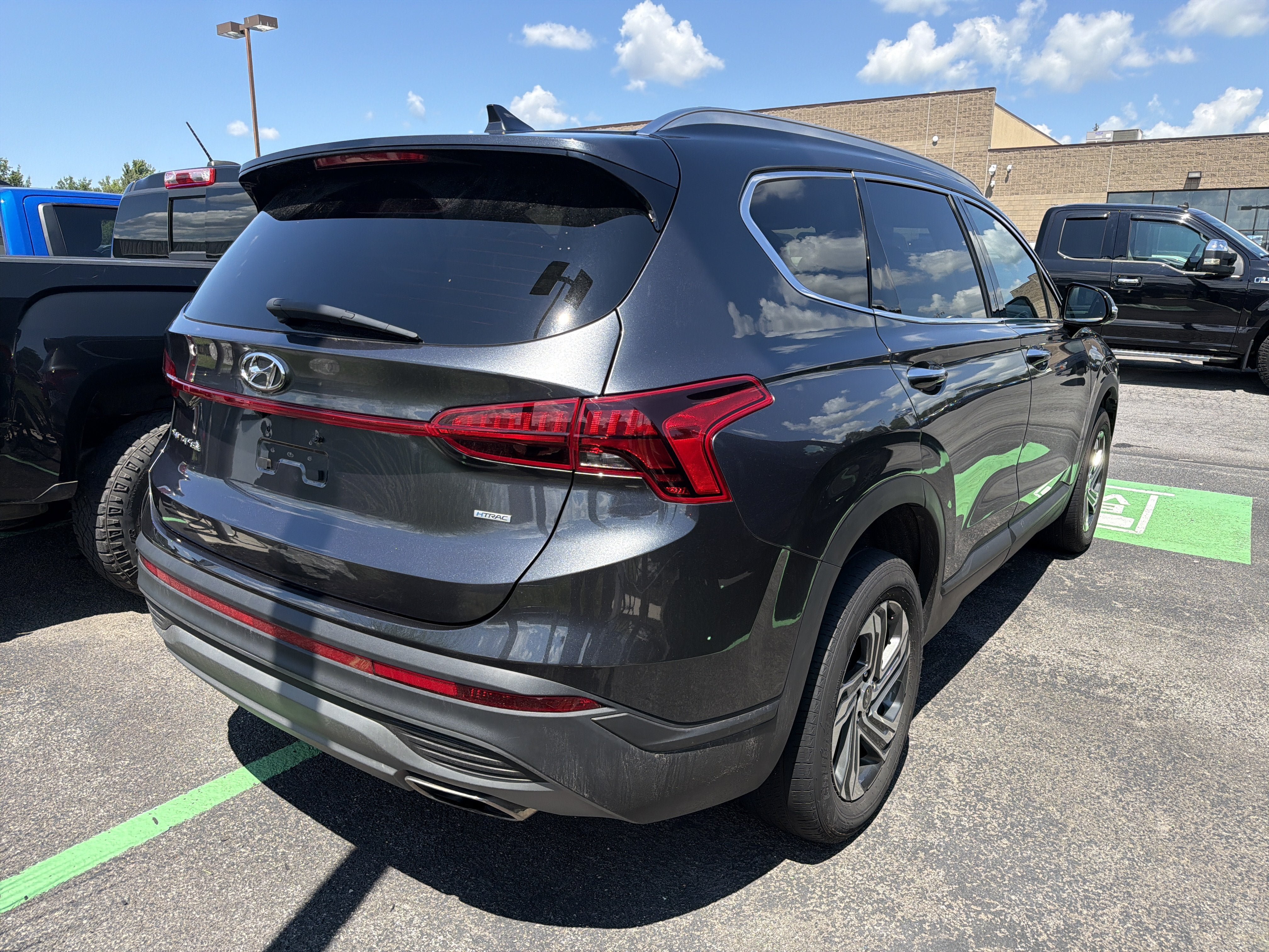 Used 2023 Hyundai Santa Fe SEL AWD/4WD image 6