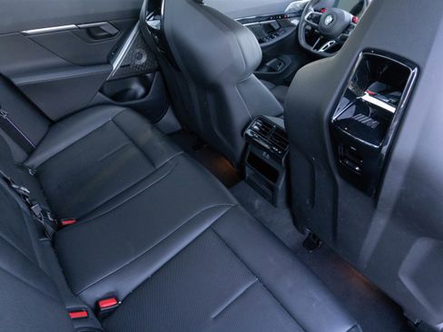 Used 2025 BMW M5 image 34