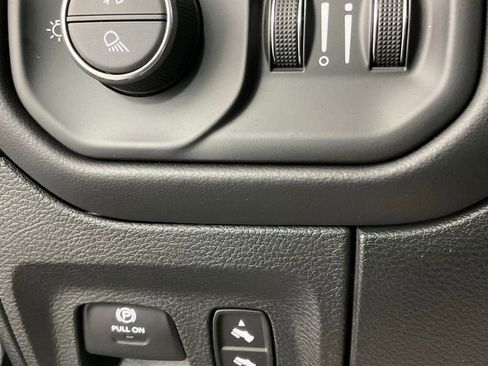 Certified 2023 RAM 1500 Limited image 28