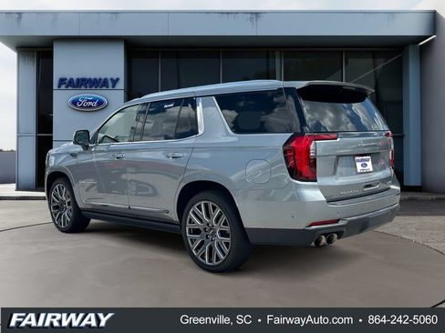 Used 2025 GMC Yukon Denali Ultimate AWD/4WD image 4