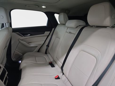 Used 2021 Jaguar F-PACE image 14