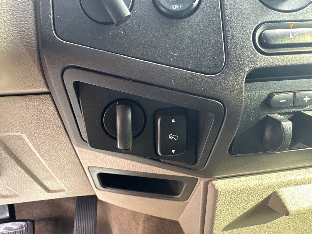 Used 2010 Ford F250 4x4 SuperCab Super Duty image 21